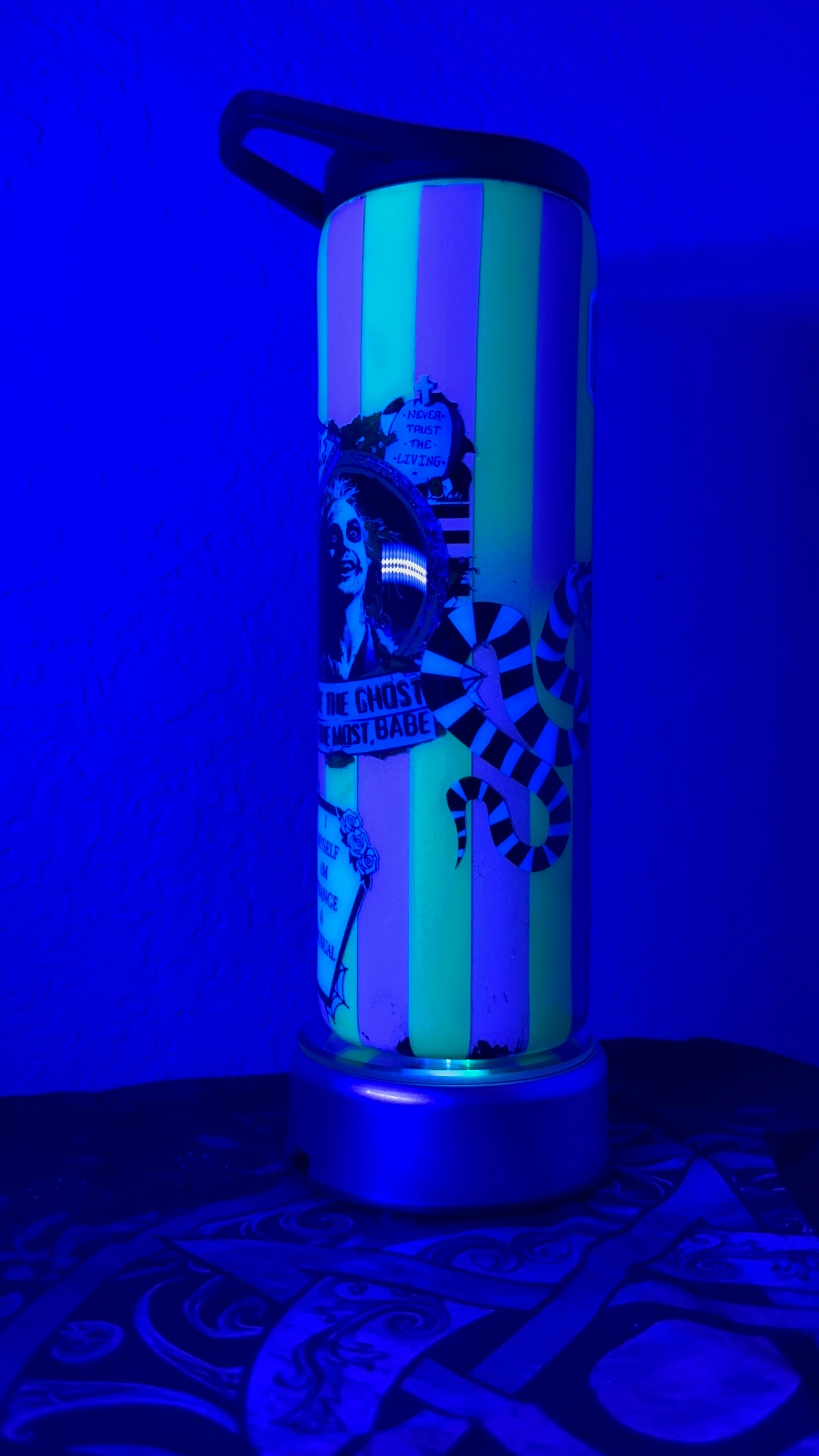 30oz Double Ombré Beetlejuice Tumbler - Neon Green & Neon Purple